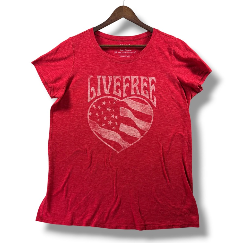 Torrid Womens Red Live Free American Flag Heart Graphic T-Shirt Size 1 Plus